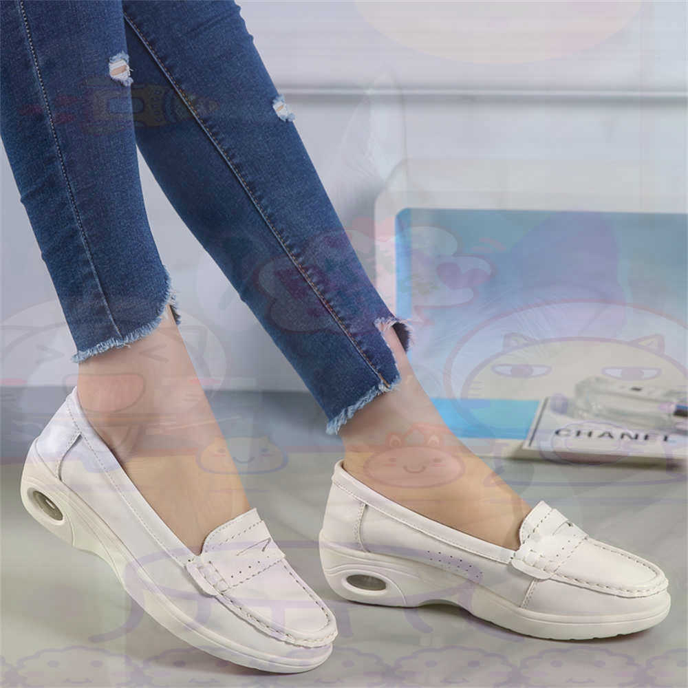 Morbide scarpe slip-on da donn - Luxury Lifestyle Dark recensione e prezzo