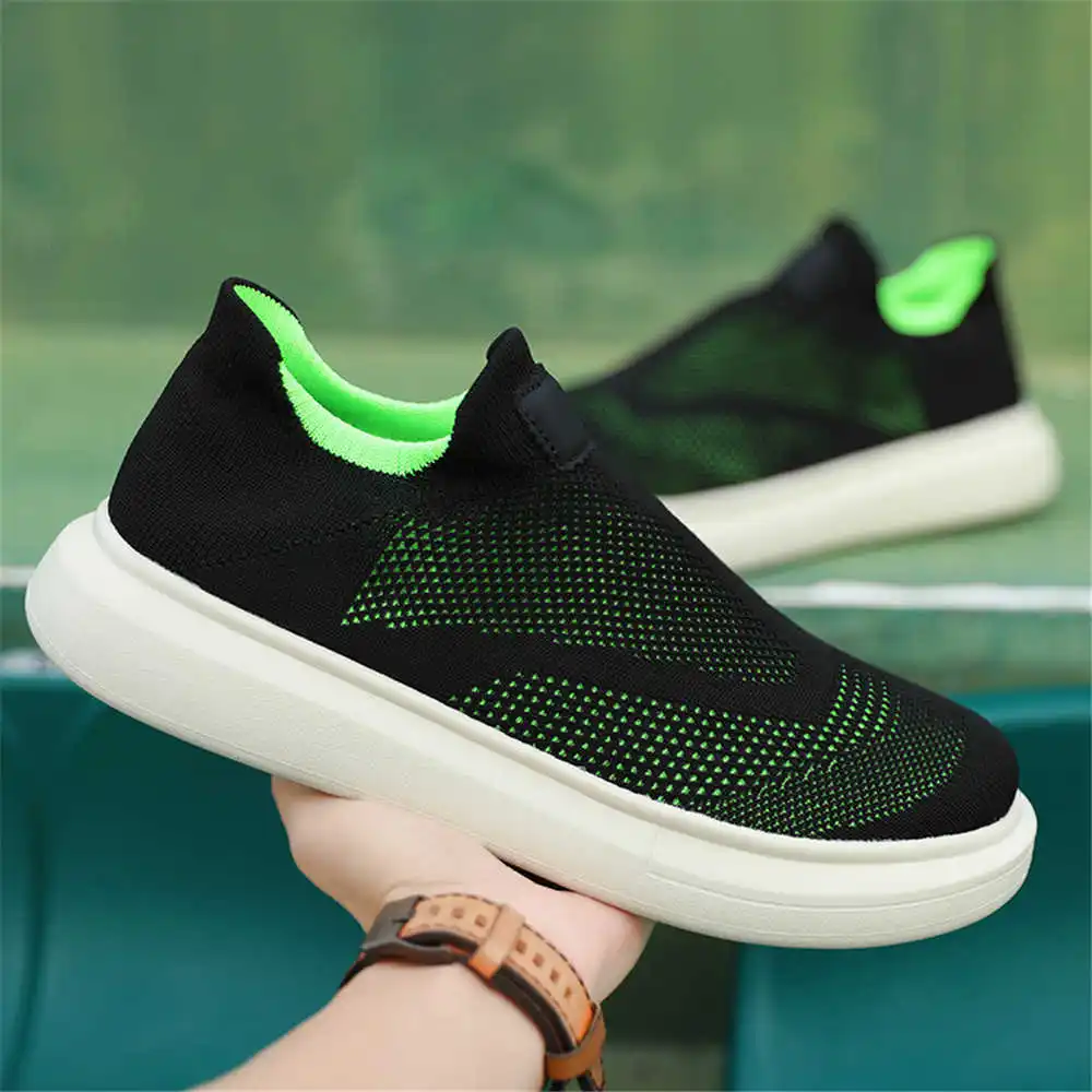 Calze con plateau scarpe marro - Luxury Lifestyle Dark recensione e prezzo